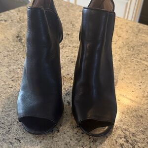 Louise et Cie (like new) Worn a few times-Elegant Black Peep-Toe Ankle Boots